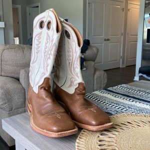 Cowboy boots. Like new. Size 12